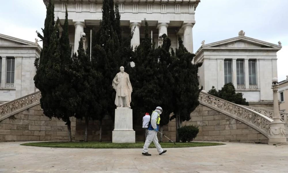 Κορονοϊός: Ένας νέος θάνατος στην Ελλάδα και 391 κρούσματα σε 24 ώρες